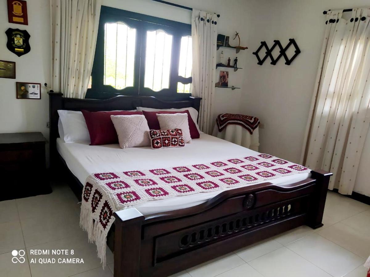 Casa Campo Emaus Caucasia ภายนอก รูปภาพ