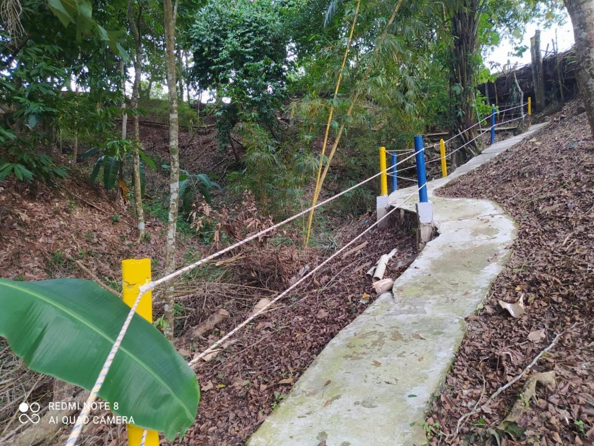 Casa Campo Emaus Caucasia ภายนอก รูปภาพ
